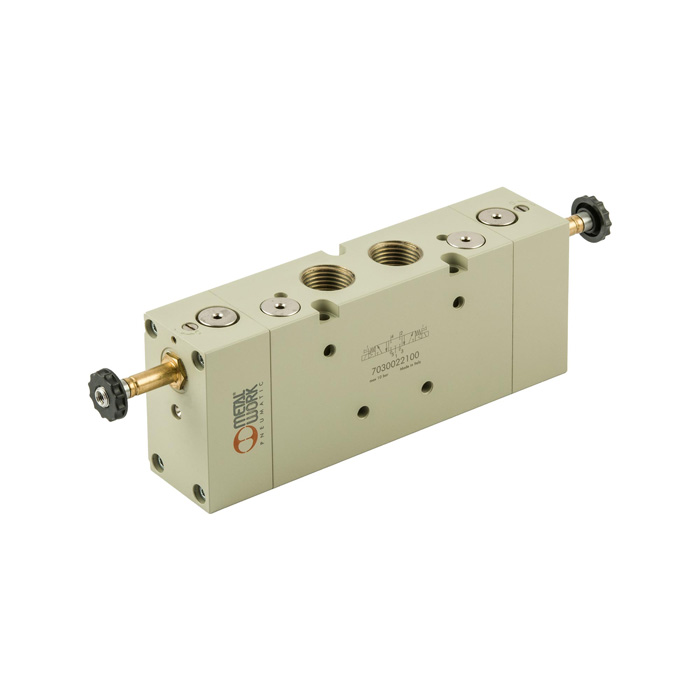 RIEGLER 5/3-way valve, electropneumatic, center closed, G 1/2